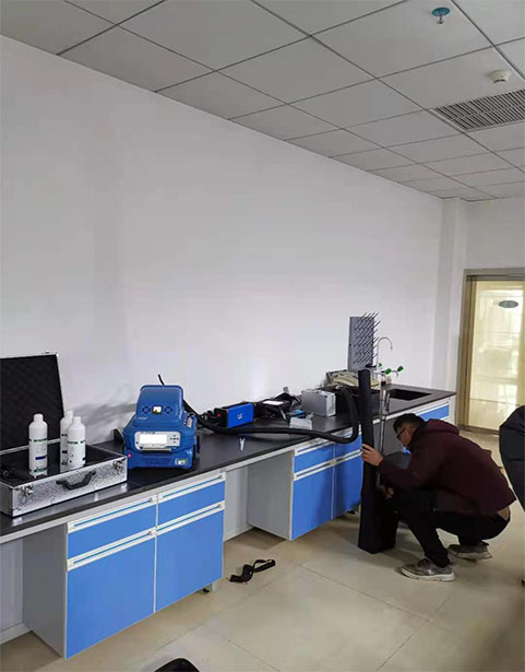 南陽(yáng)市環(huán)境監(jiān)測(cè)站PF-300非甲烷總烴分析儀交貨現(xiàn)場(chǎng)